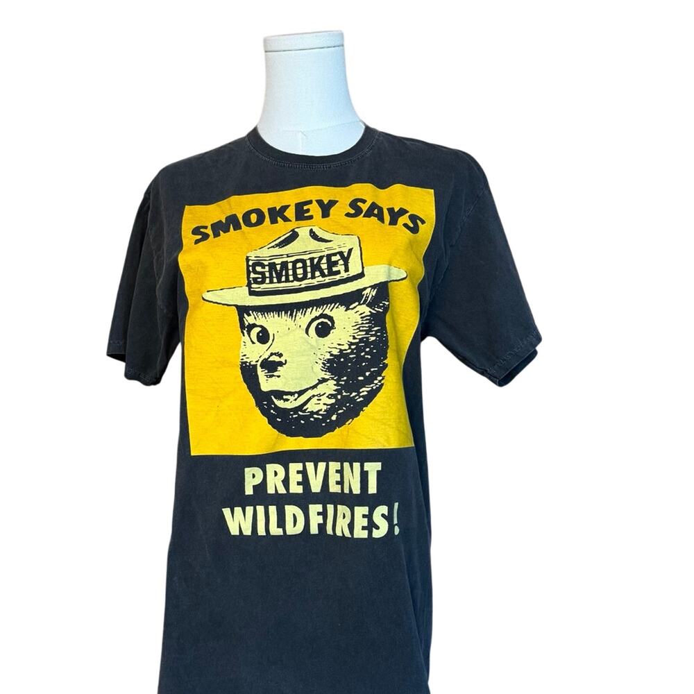 Official Smokey Bear Men’s Small (S/P) Dark Gray Graphic T-Shirt